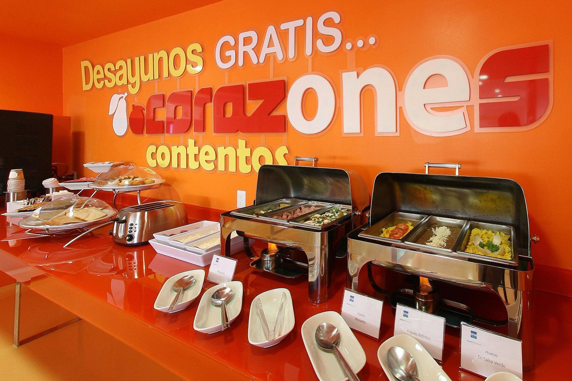 One Queretaro Aeropuerto Hotel El Coyote Luaran gambar